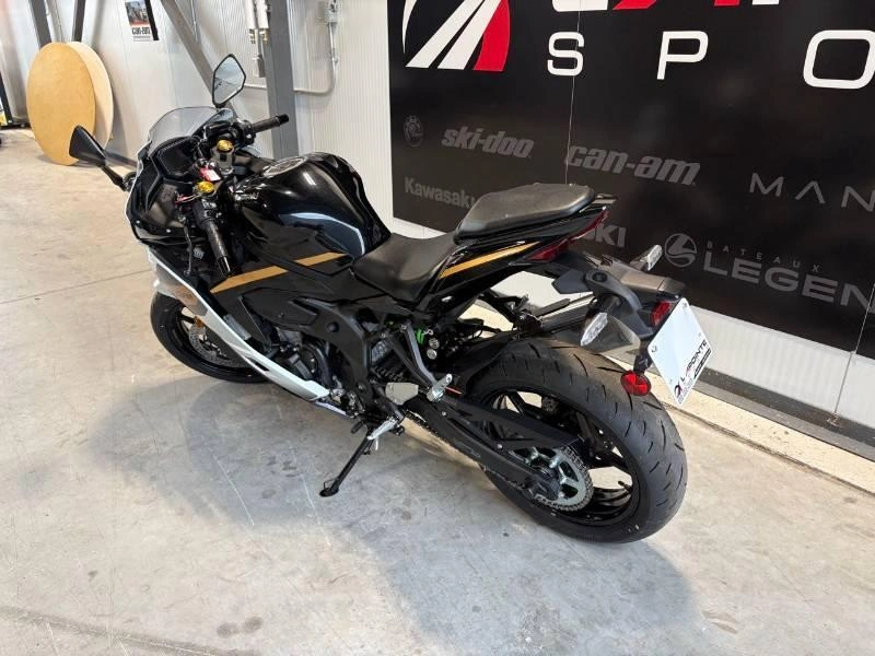 2026 Kawasaki Ninja Zx-4rr alt