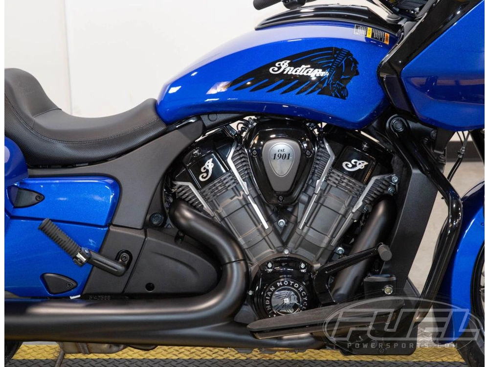 2026 Indian Motorcycle Challenger® Dark Horse® Deep Blue Metallic alt