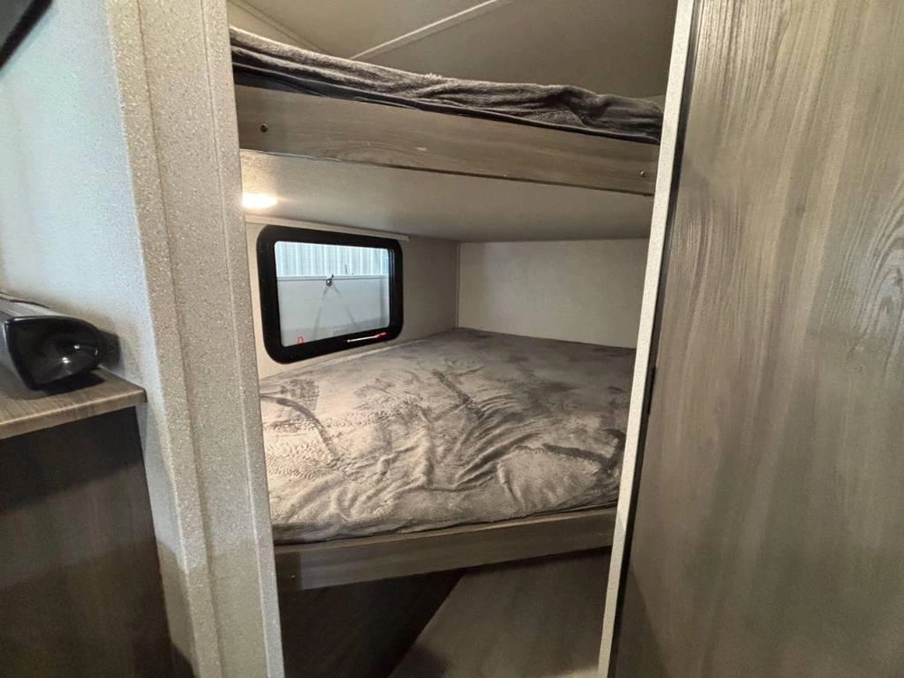 Shasta Shasta 26bh 2022 alt