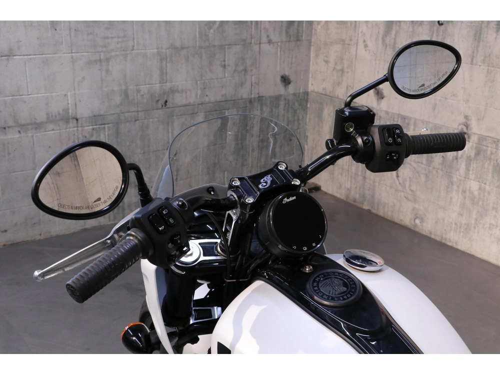 2024 Indian Motorcycle Sport Chief alt