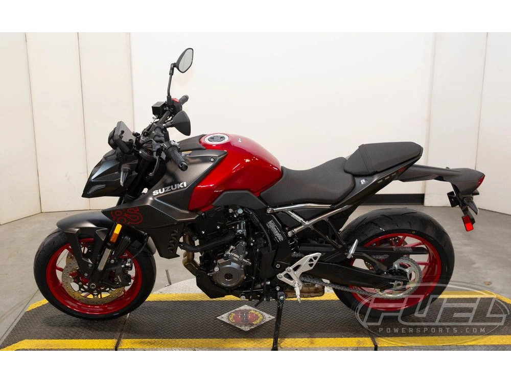 2026 Suzuki Gsx-8s alt