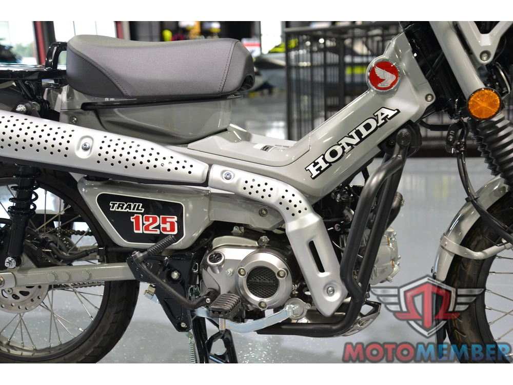 2025 Honda Trail 125 alt