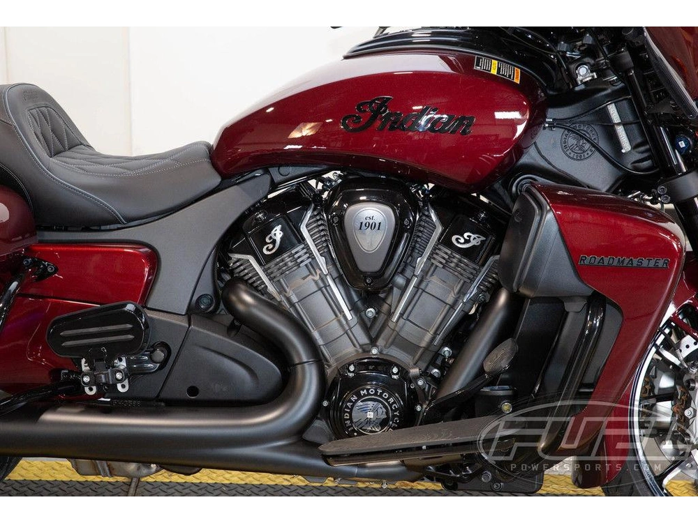 2026 Indian Motorcycle Roadmaster® Powerplus Dark Horse® 112 Maroon Metallic alt