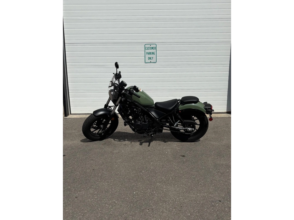 2022 Honda Rebel 500 alt