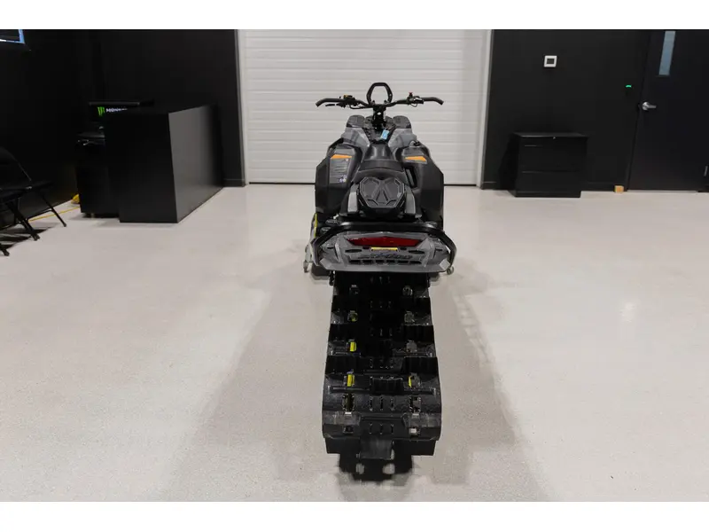2026 Ski-Doo SUMMIT EDGE 165 CHTB