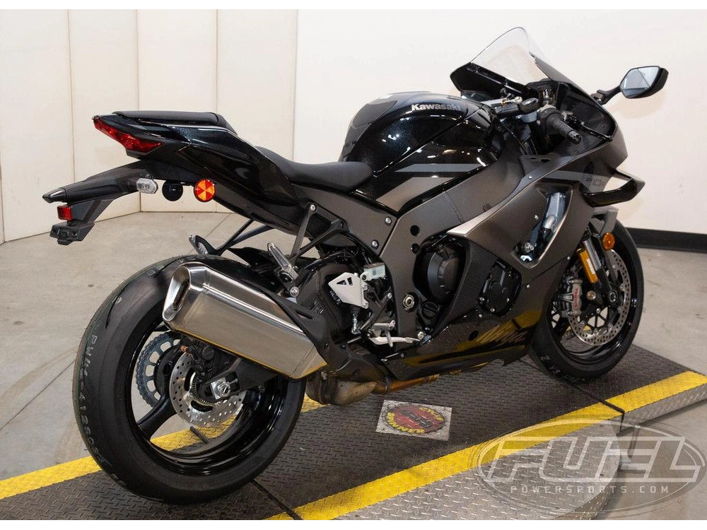 2026 Kawasaki Ninja® Zx™-10r alt