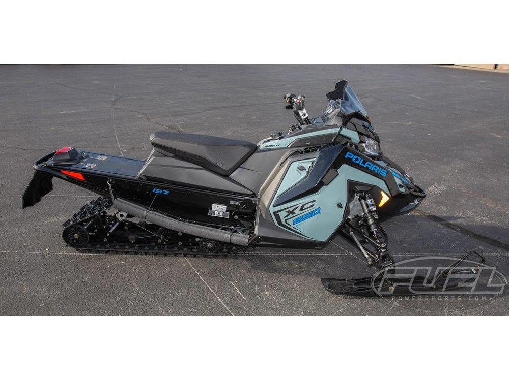 2026 Polaris 850 Indy Xc 137 Hemlock Blue / Black / Velocity Blue alt