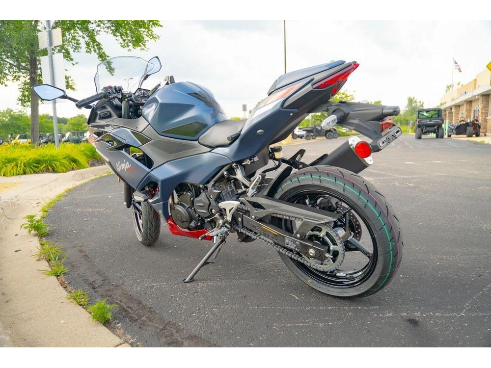 2026 Kawasaki Ninja® 500 Se Abs alt