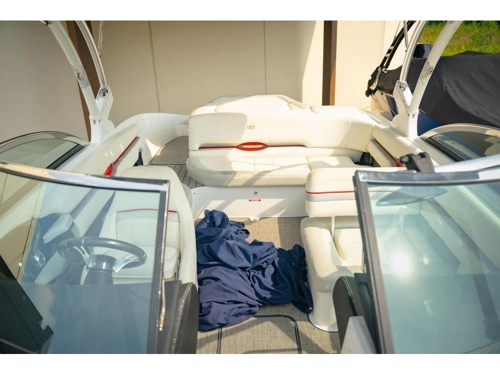 2018 Cobalt Boats Cs23 alt