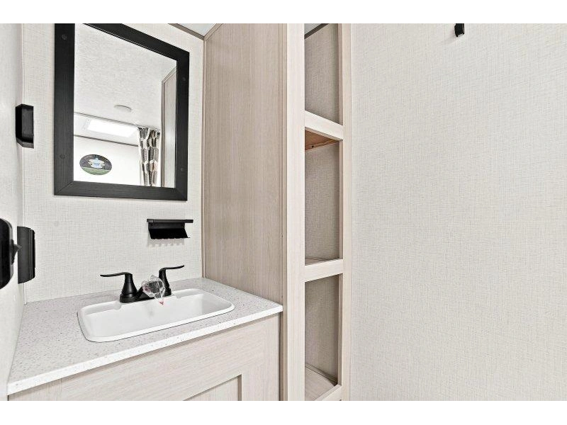Coachmen Catalina 154rbx 2027 alt