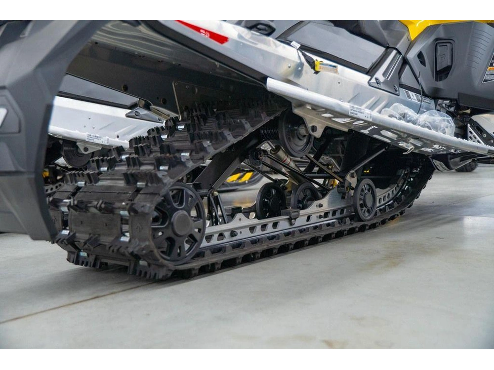 2024 Ski-doo Renegade® Sport Rotax® 600 Ace™ Ripsaw 1.25 alt