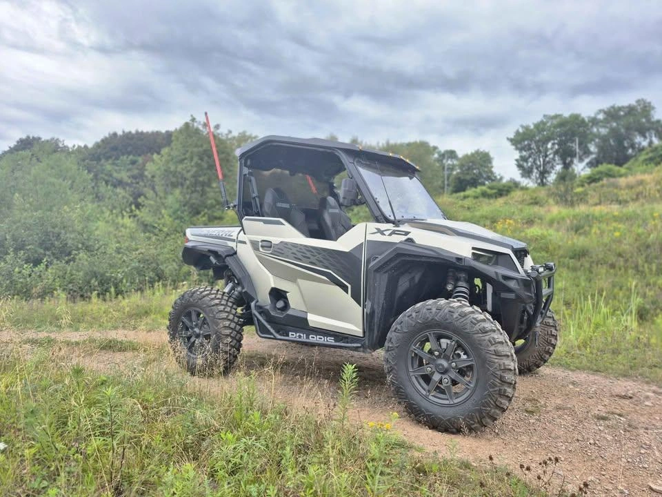 2024 Polaris General Xp 1000 Ultimate - M Silver Quartz alt