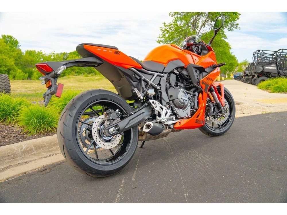 2026 Suzuki Gsx-8r alt
