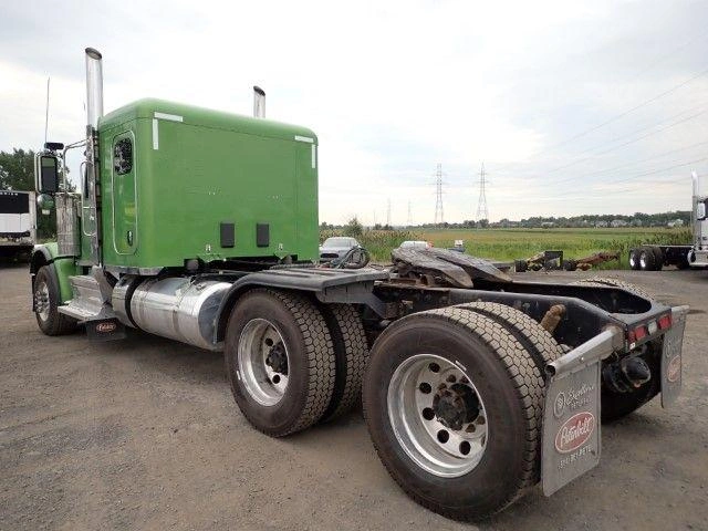 Peterbilt 589 2025
