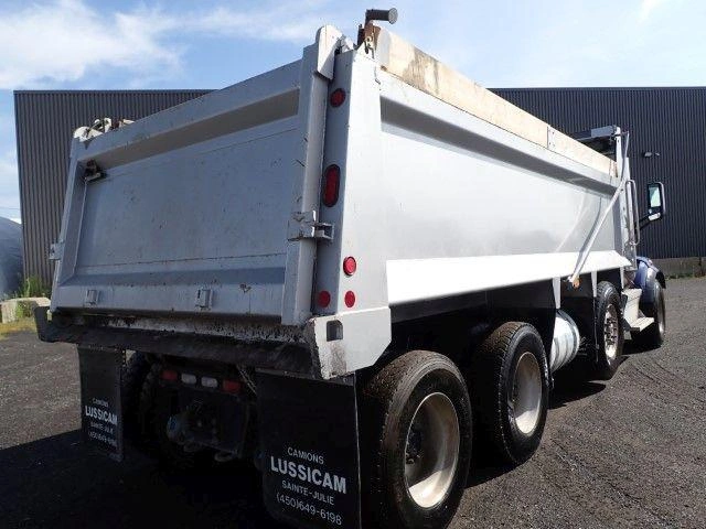 Peterbilt 567 2016