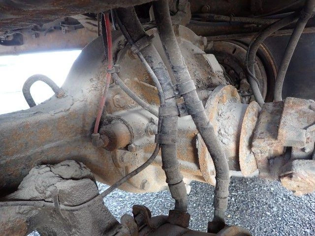 Freightliner M2106 2016