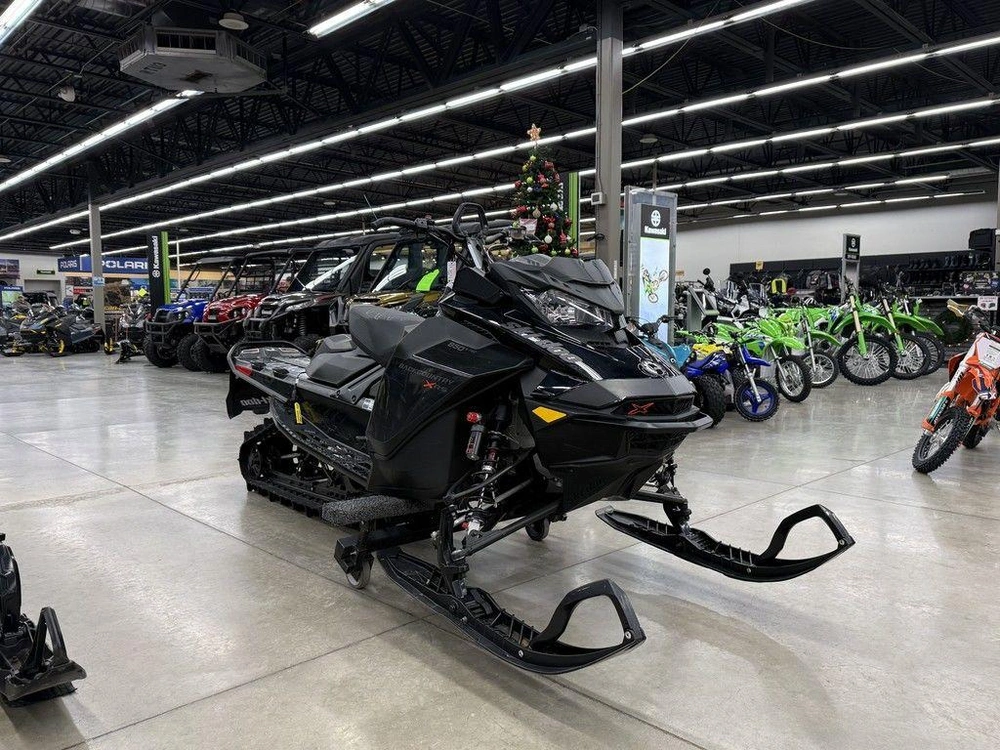 2023 Ski-doo Backcountry™ X-rs® Rotax® 850 E-tec 154 Es Powdermax Ii 2.5 7.2 Black alt