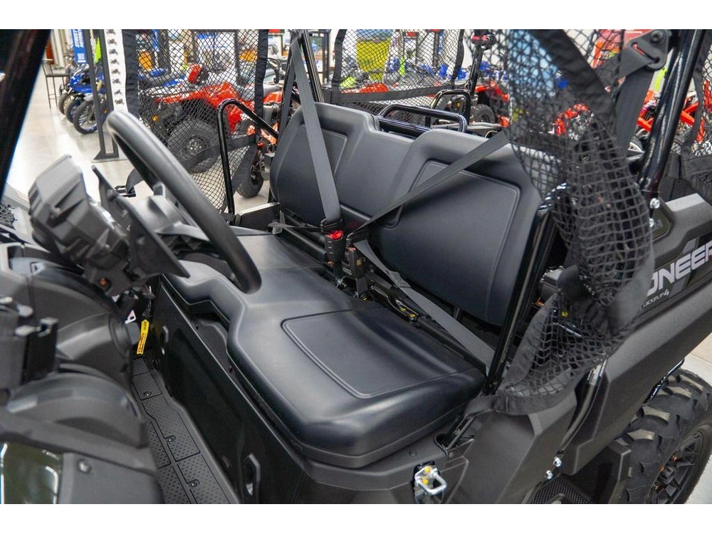 2026 Honda Pioneer 700-4 Deluxe alt