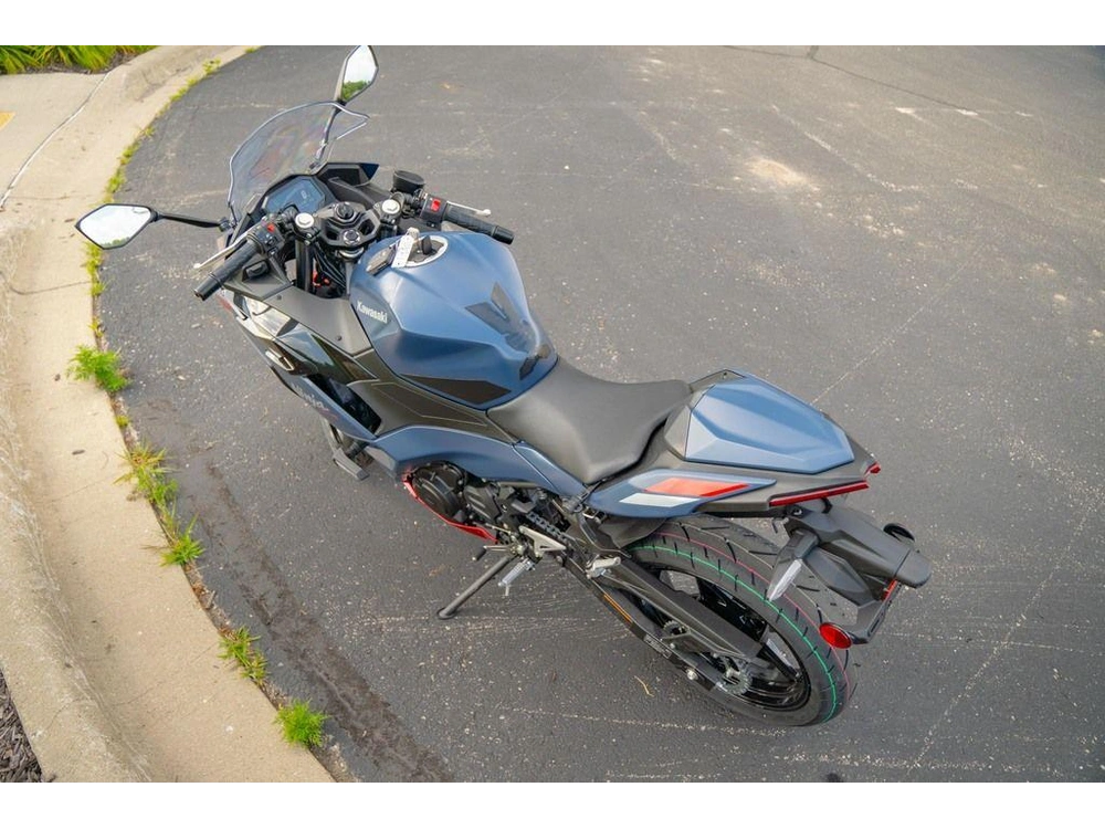 2026 Kawasaki Ninja® 500 Se Abs alt