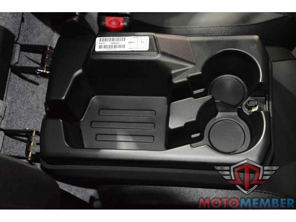 2026 Can-am Defender Max Xt Cab Hd11 alt