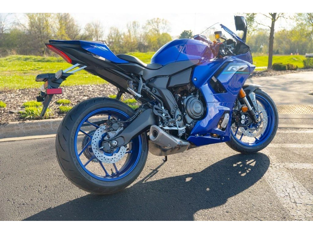 2026 Yamaha Yzf-r7 alt
