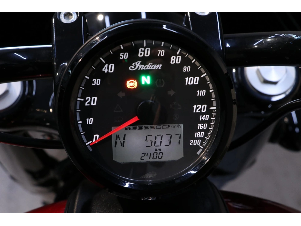 2022 Indian Motorcycle Chief Bobber Abs alt
