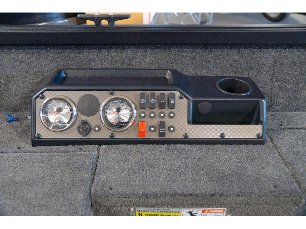 2026 Alumacraft Voyageur 175 Tiller alt