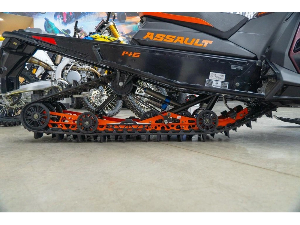2025 Polaris 9r Switchback Assault 146 Matte Dark Cherry / Gloss Black alt