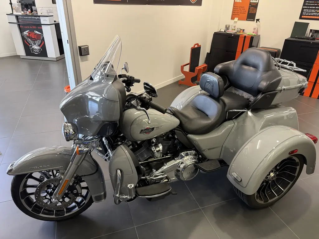 Harley-Davidson FLHTCUTG Tri Glide UltraFLHTCUTG 2025