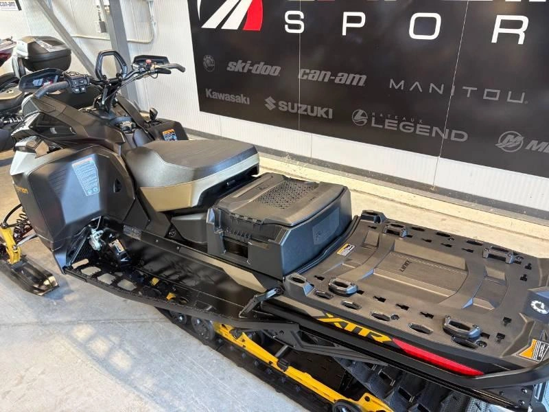 Ski-doo Expedition Xtreme 900 Ace Turbo R Cobra 1.8'' E.s. W/ 10.25'' Touchscreen 2027 alt