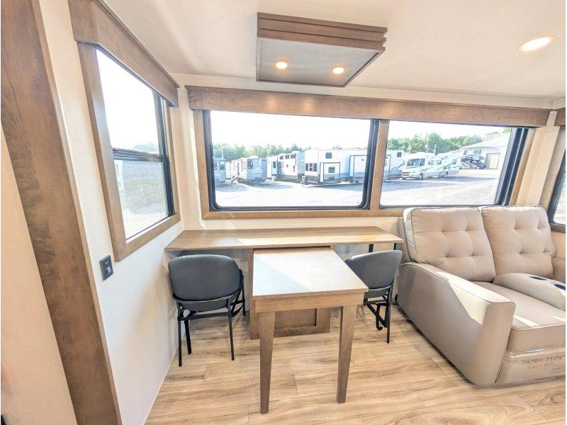 Keystone Rv Montana 290rl 2027 alt