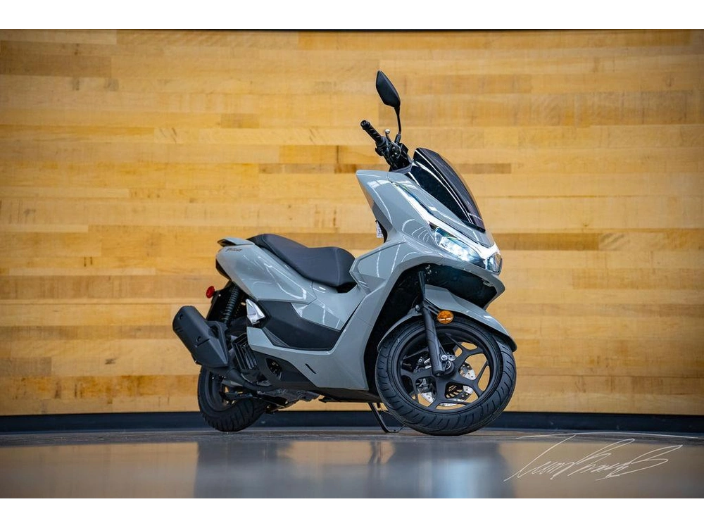2025 Honda Pcx alt
