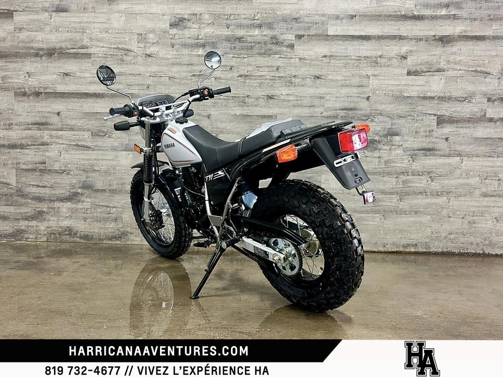 Yamaha Tw 200 Gris 2026 alt