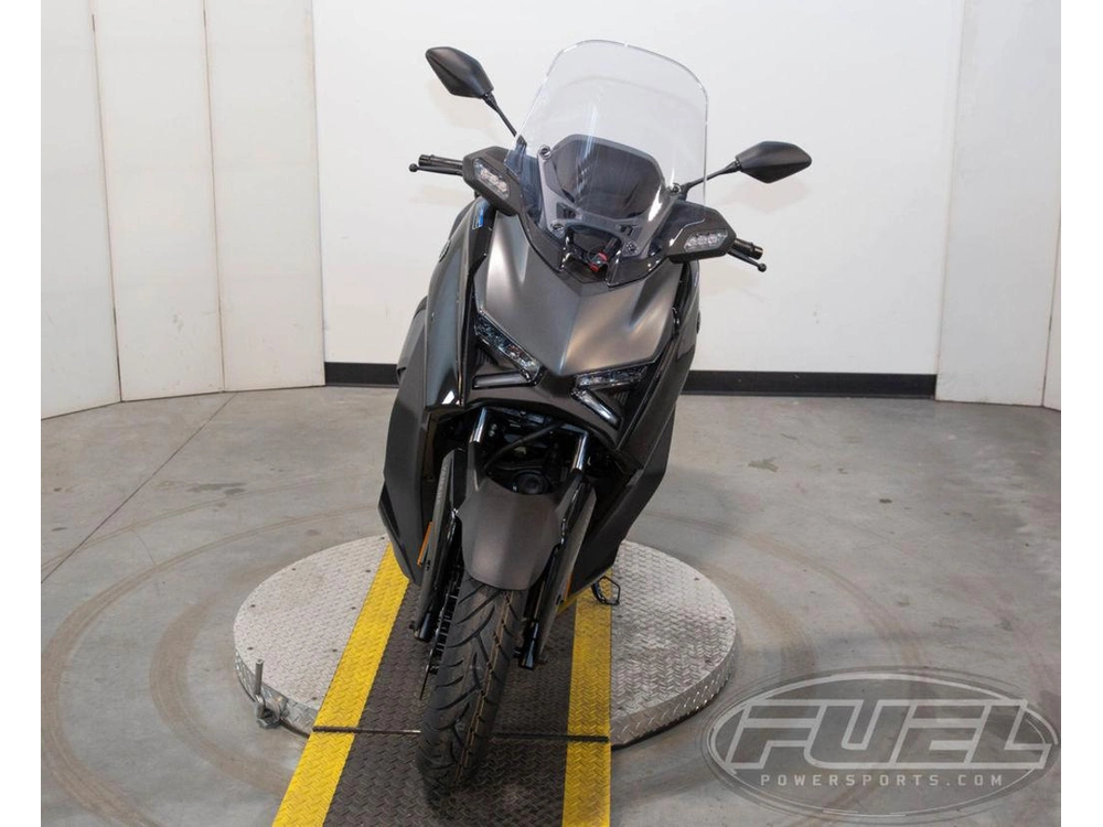 2026 Yamaha Xmax alt