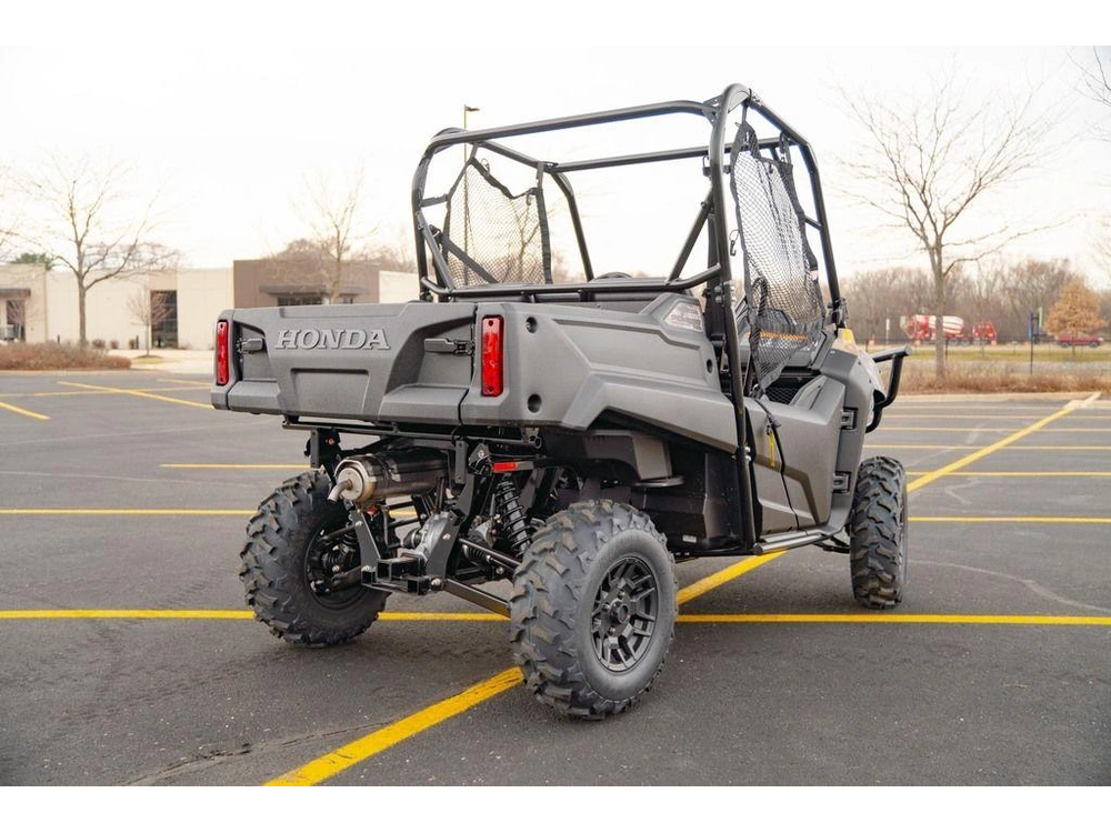 2026 Honda Pioneer 700 Forest alt