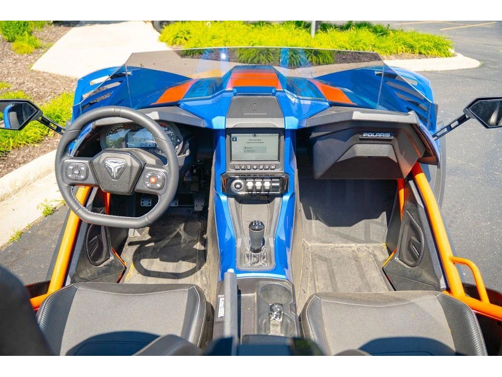 2024 Polaris Slingshot® R Radar Blue Fade alt