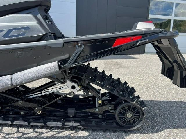 Polaris Prostar S4 Indyxc137blk 2027 alt