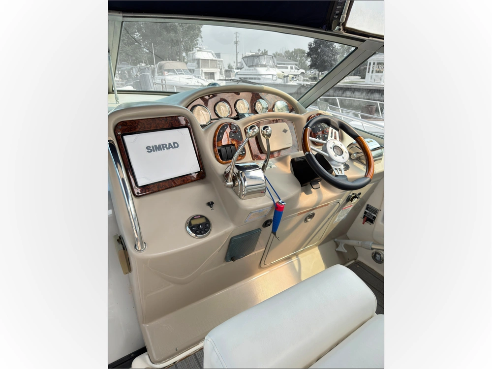 2006 Sea Ray 320 Sundancer