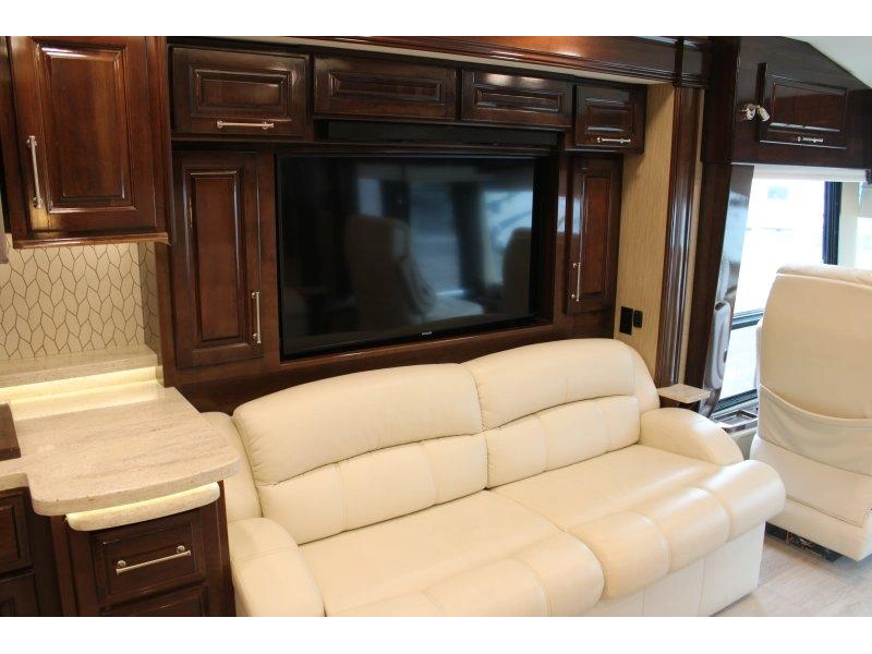 Entegra Coach Aspire 44f 2020 alt