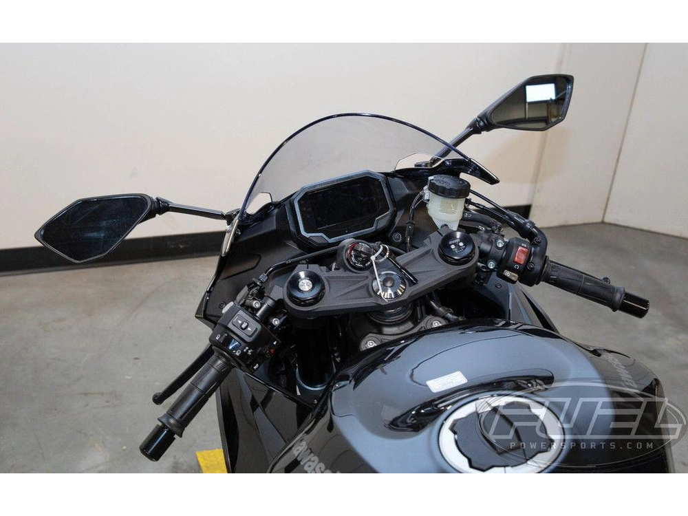 2026 Kawasaki Ninja® Zx™-6r alt