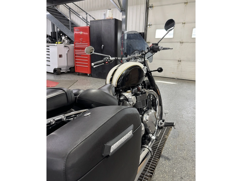 Triumph Bonneville Speedmast 2019 alt