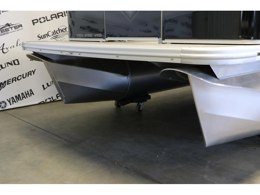 Avalon Venture 2180 Vrb + Yamaha 70 Hp 2026 alt