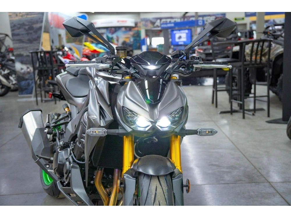 2026 Kawasaki Z1100 Se Abs alt
