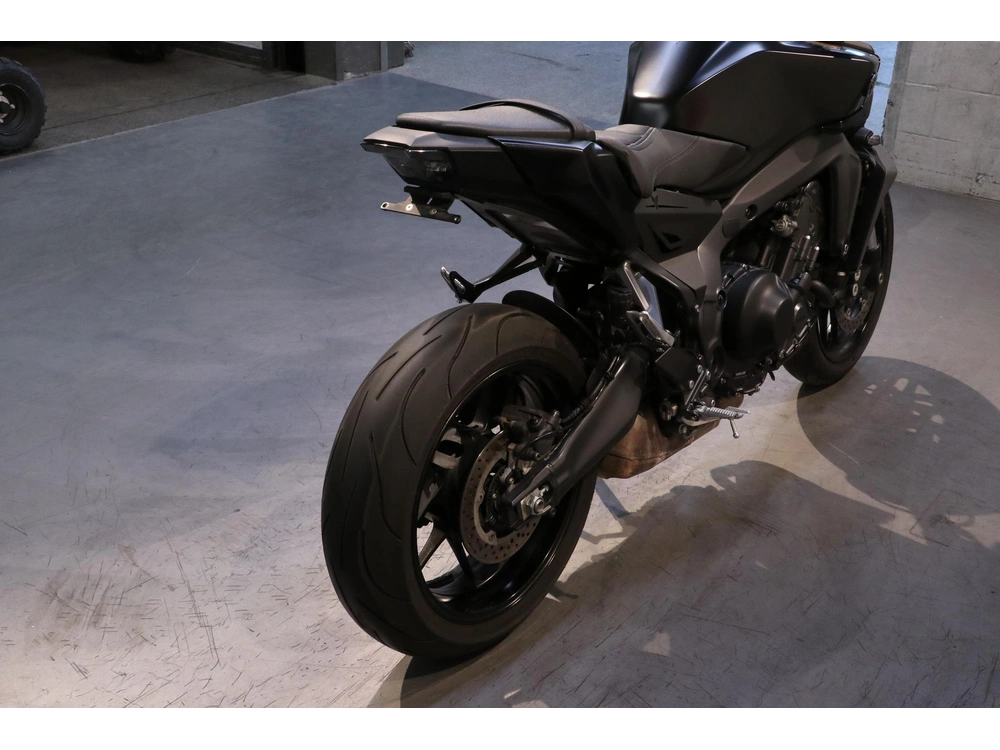 2025 Yamaha Mt-09 alt
