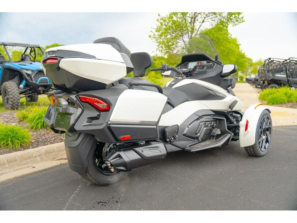 2026 Can-am Spyder Rt Sea-to-sky alt