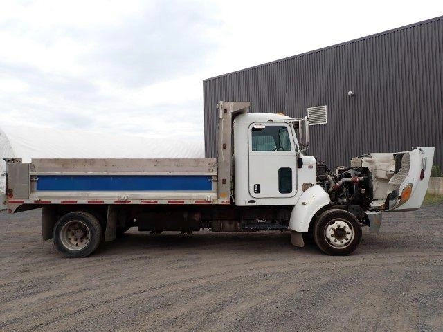 Peterbilt 325 2009