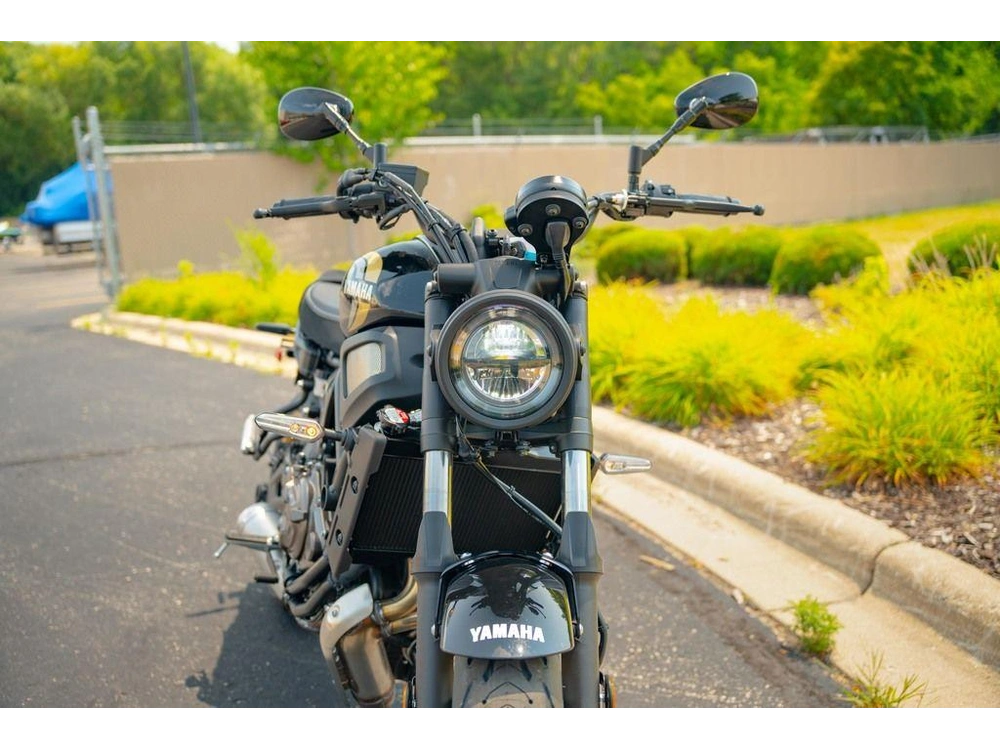 2026 Yamaha Xsr700 alt