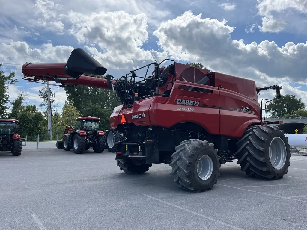 2024 Case IH AF9250