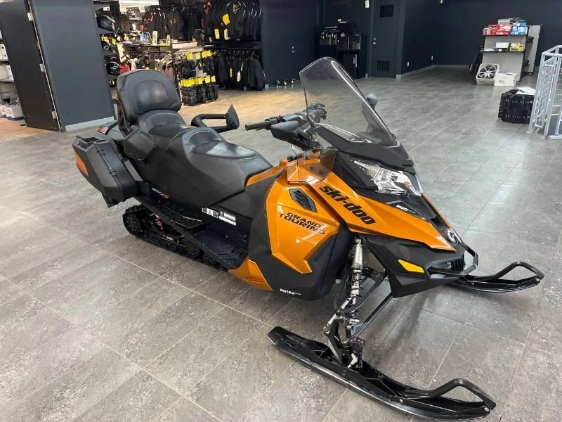 2017 Ski-doo Gran Tour Se 900 Ace E.s Cogn alt