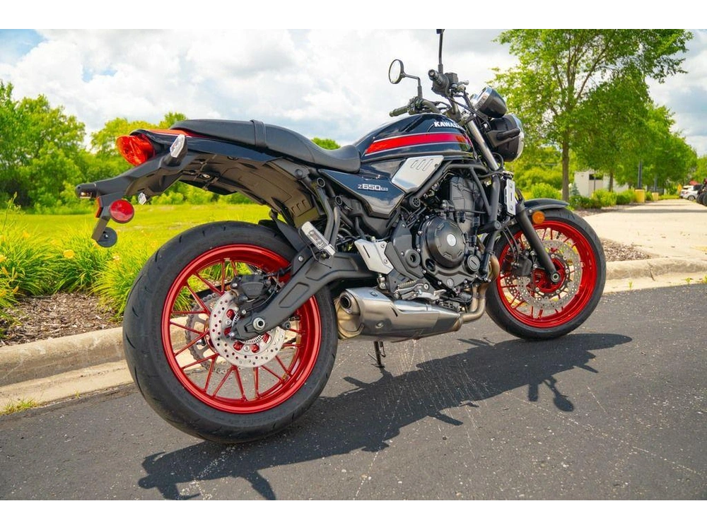 2026 Kawasaki Z650rs Abs alt